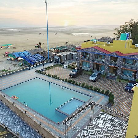 Goa Beach Resort On Beach Mandarmani Exteriér fotografie