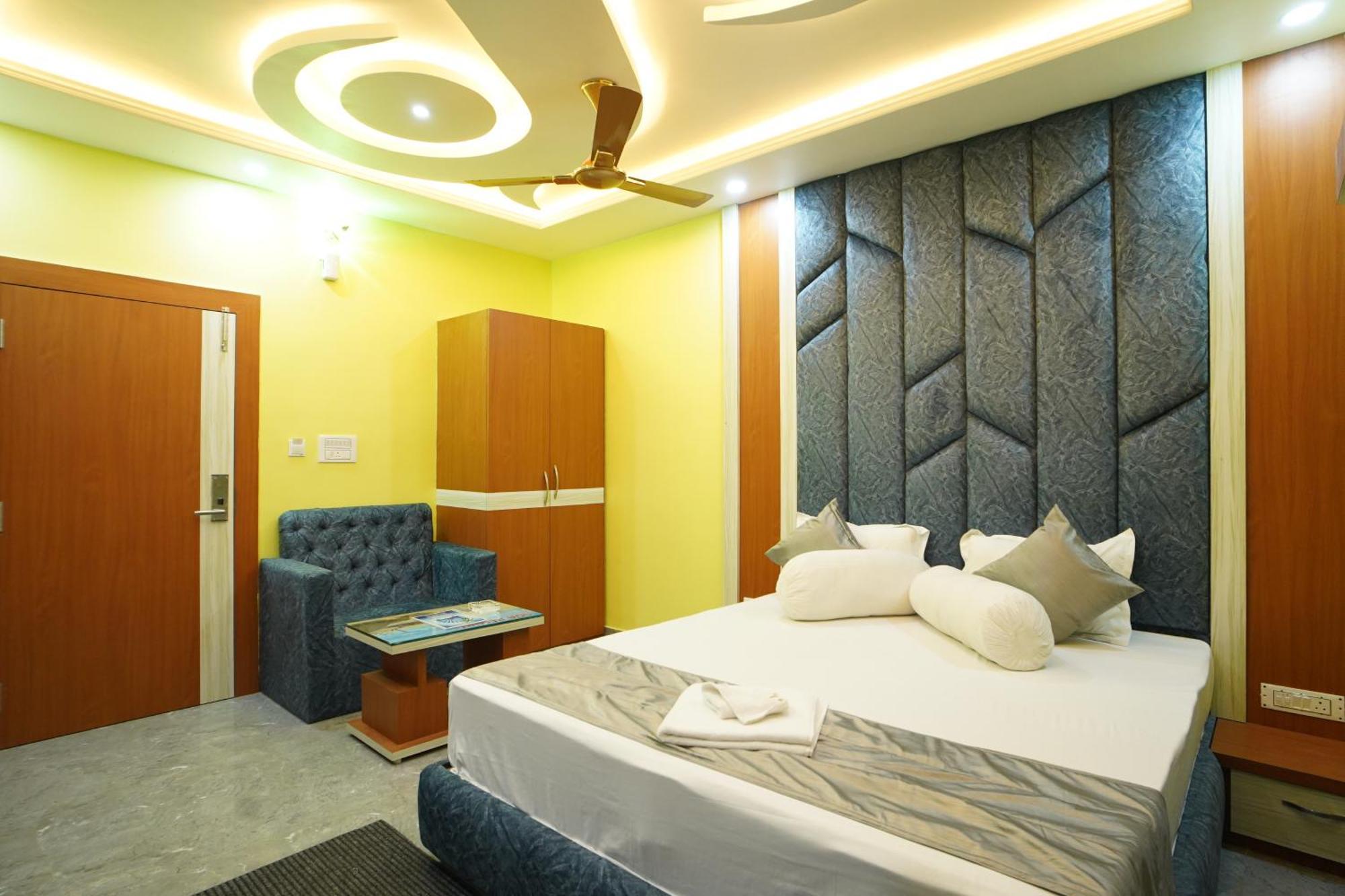 Goa Beach Resort On Beach Mandarmani Exteriér fotografie